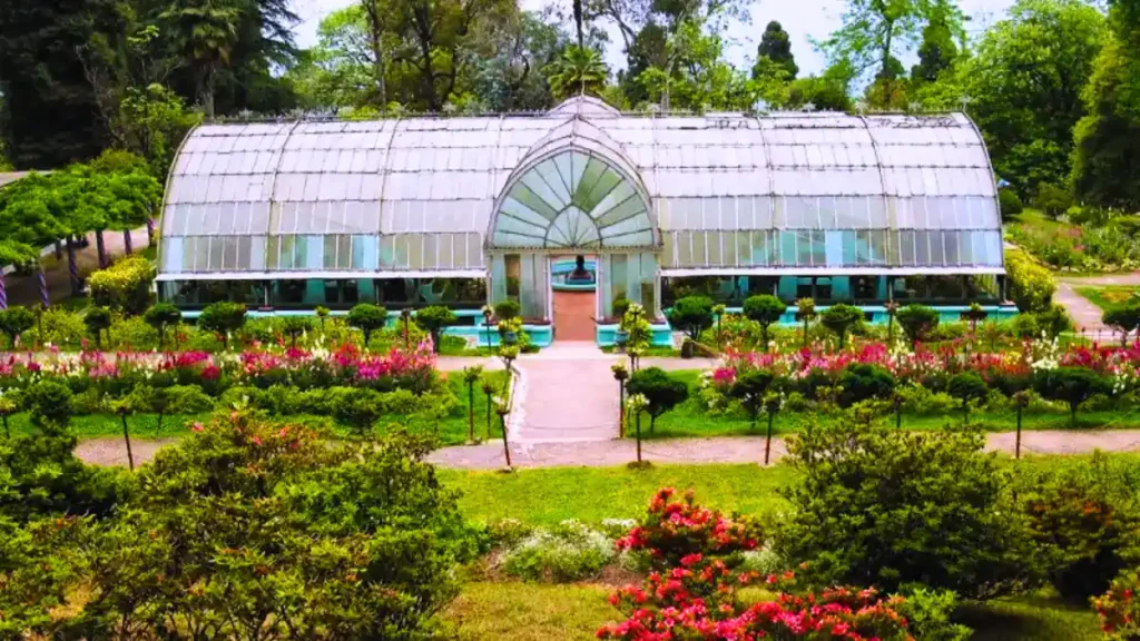 Lloyd Botanical Garden