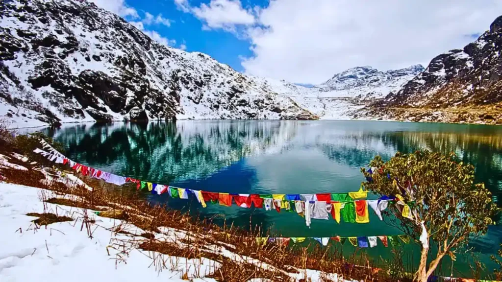 Tsongmo Lake 