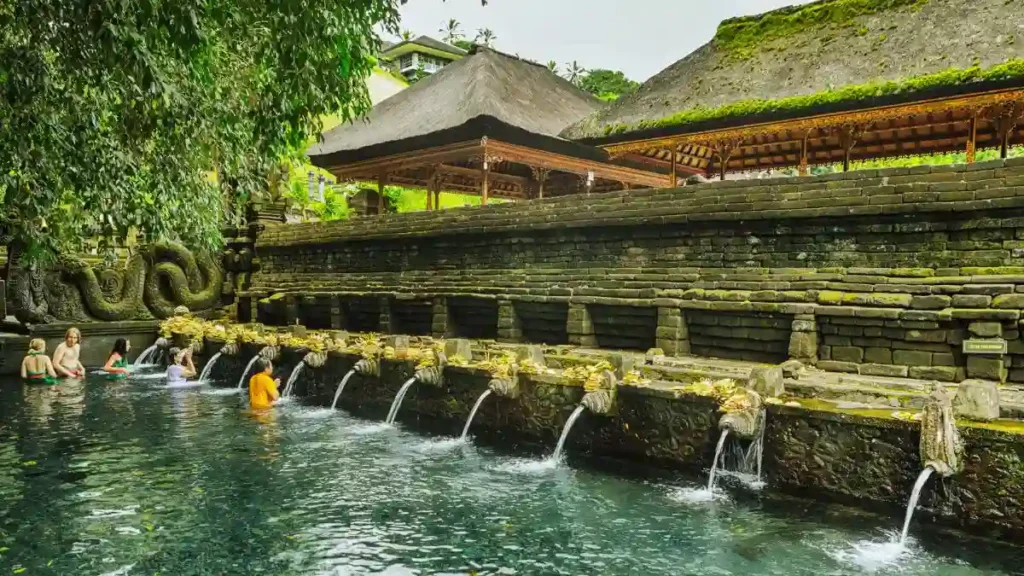 pura tirta empul