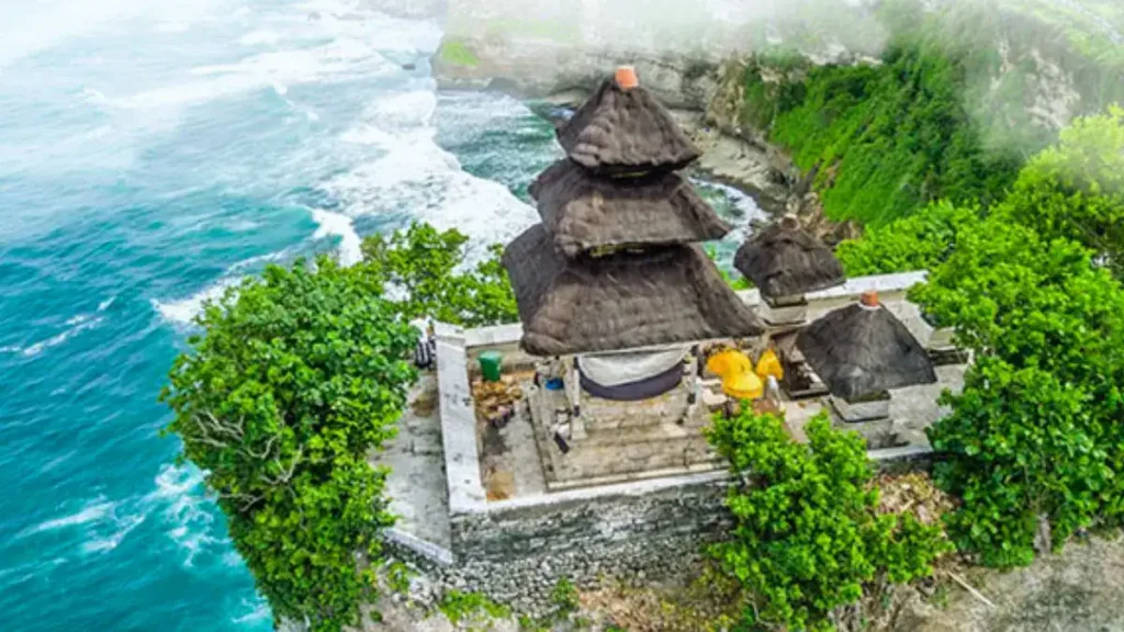 uluwatu temple