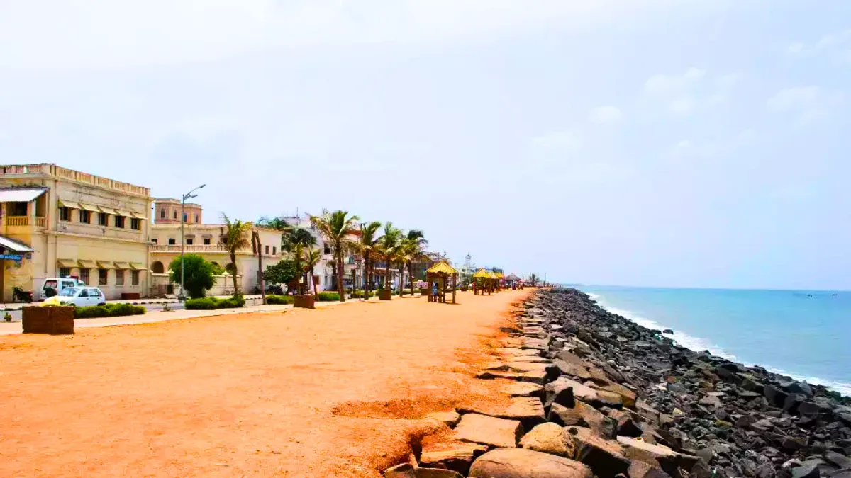 Beach Promenade 