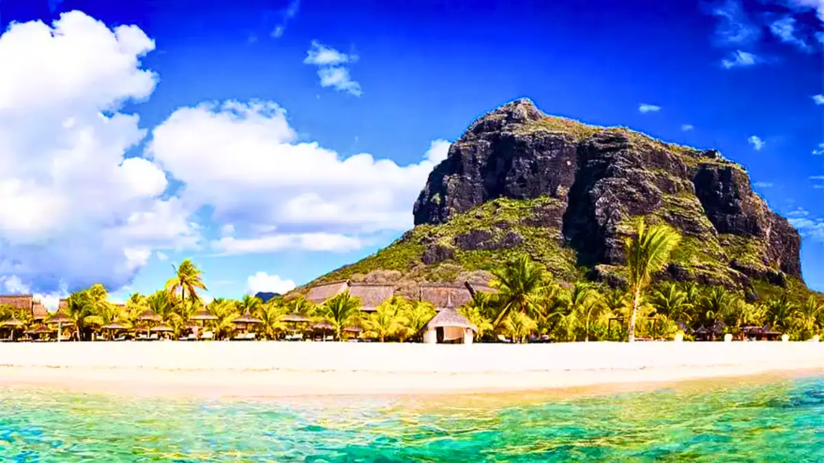  Mauritius and Reunion Islands 