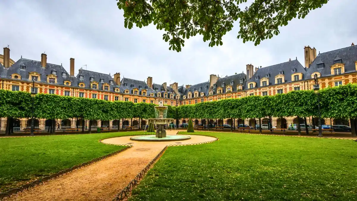 Place des Vosges