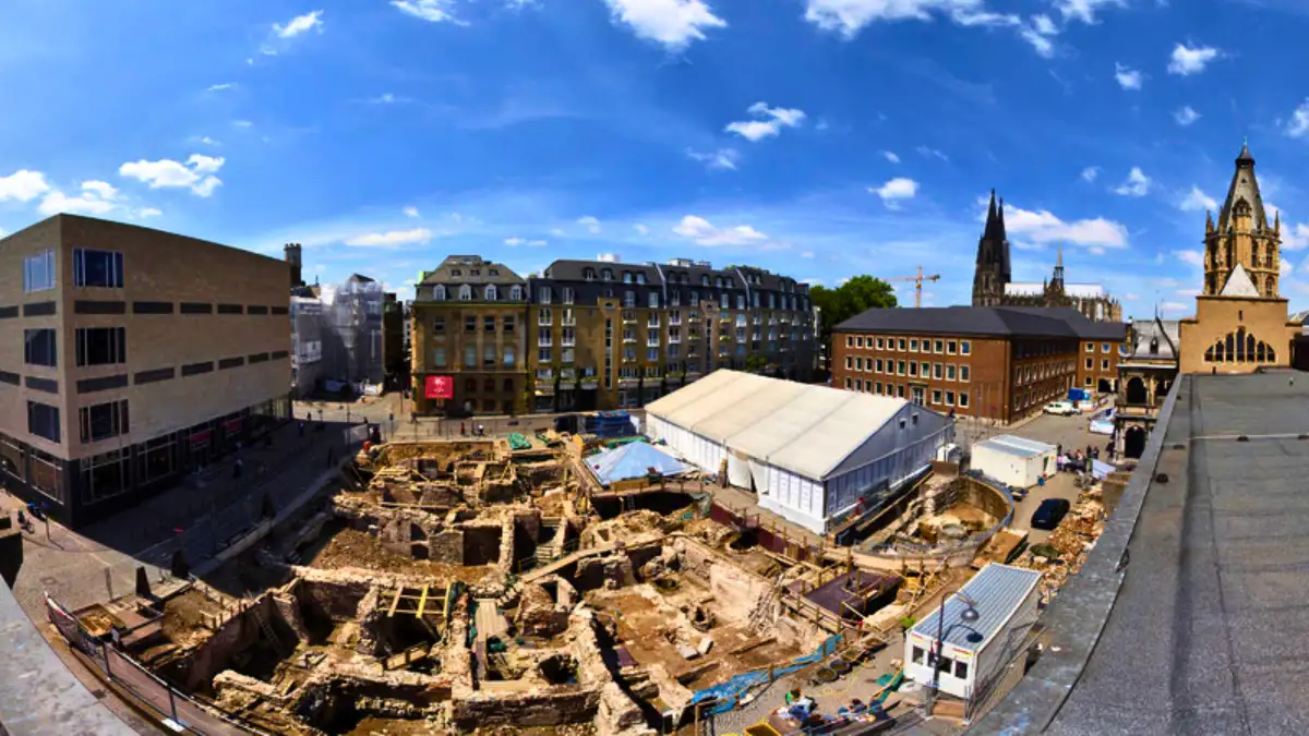 Archaeological Zone - Jewish Museum 