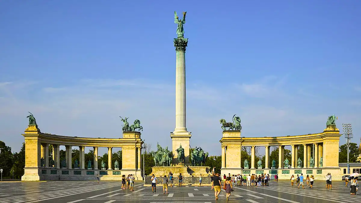 Heroes Square