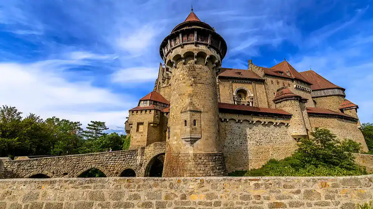 Kreuzenstein Castle