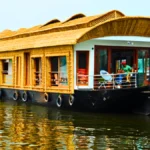 Stay In A Houseboat