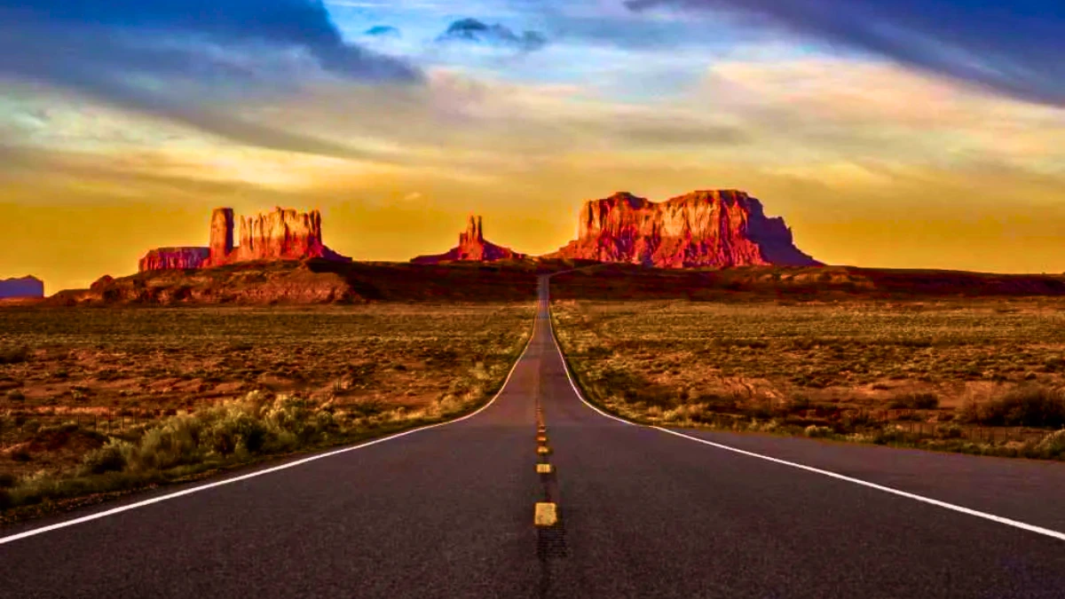  Monument Valley, ArizonaUtah