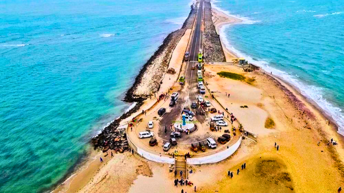  Dhanushkodi Beach