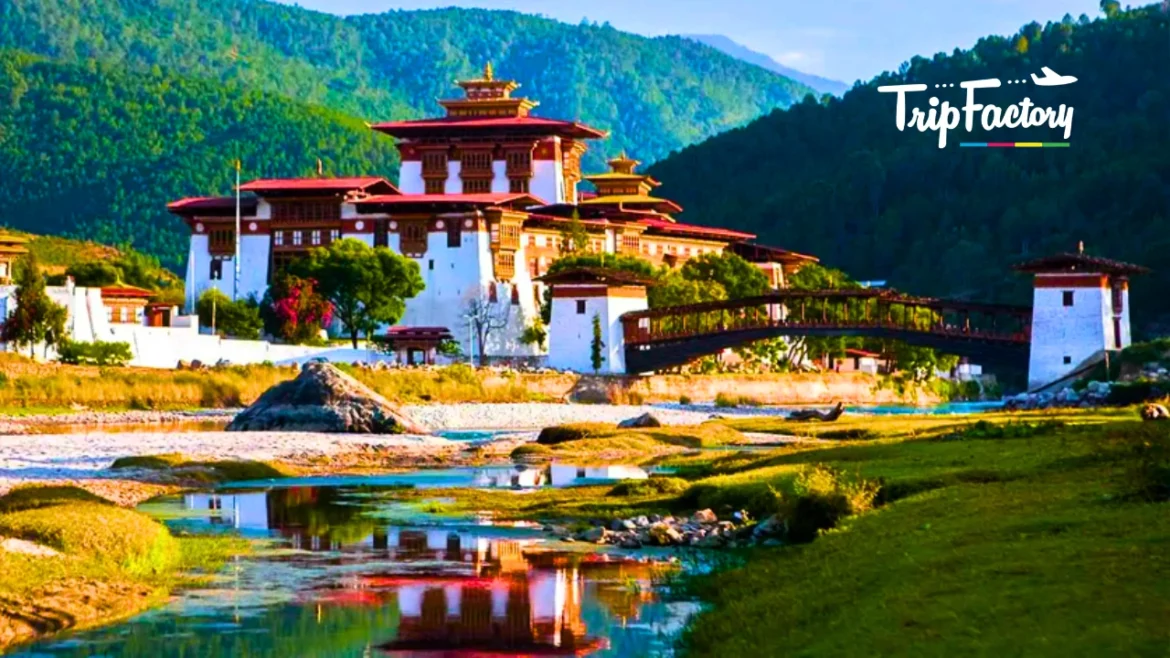 Top 12 Tourist Places to visit in Bhutan Top 12 Tourist Places to visit in Bhutan