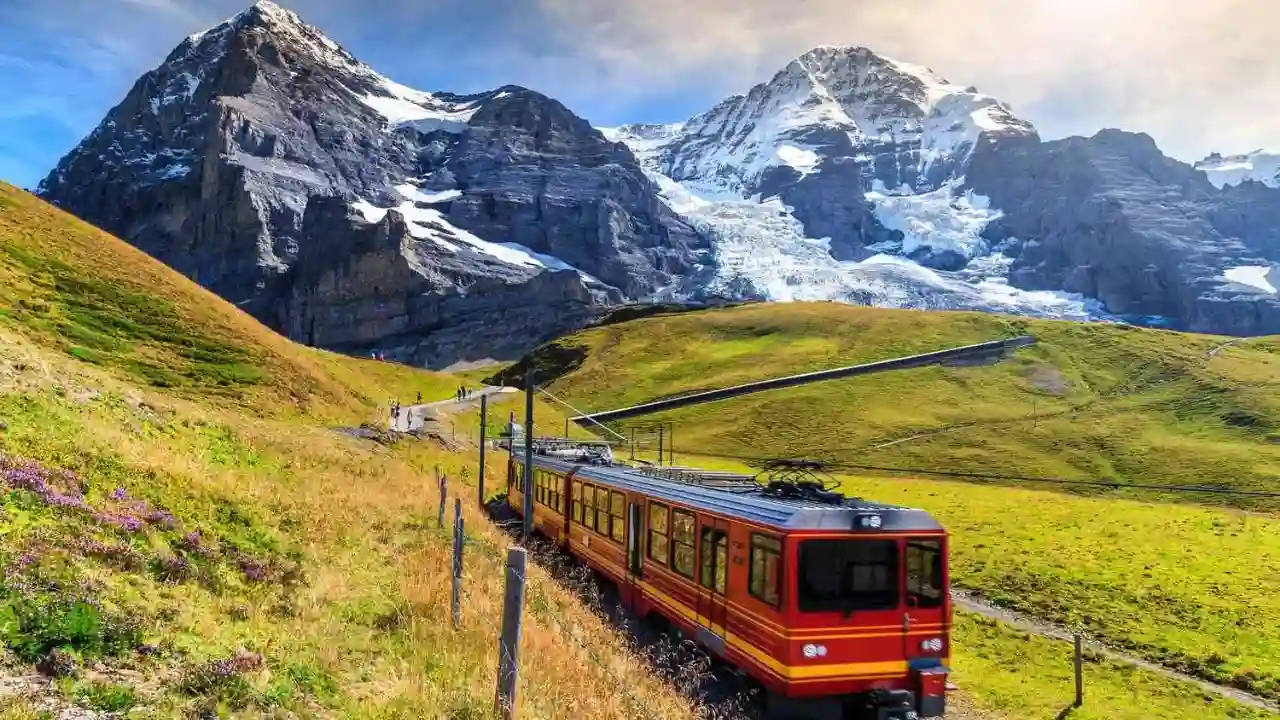 How to Choose the Right Destination Based on Your Birth Month (2026) 11 Switzerland