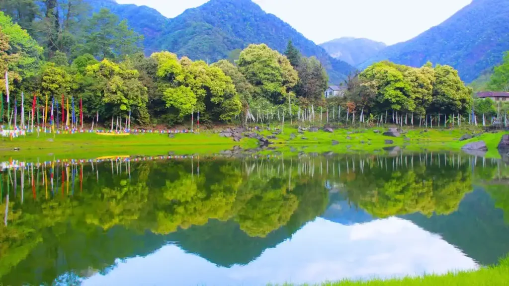 Raj Kathok Lake