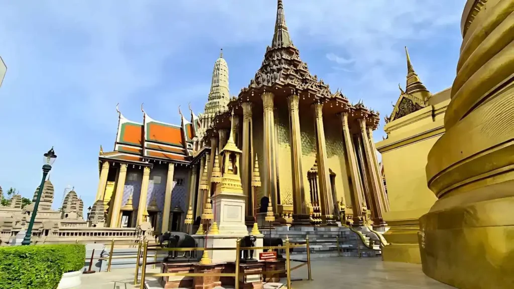 Photo of Wat Phra Kaew, also known as The House of the Emerald Buddha