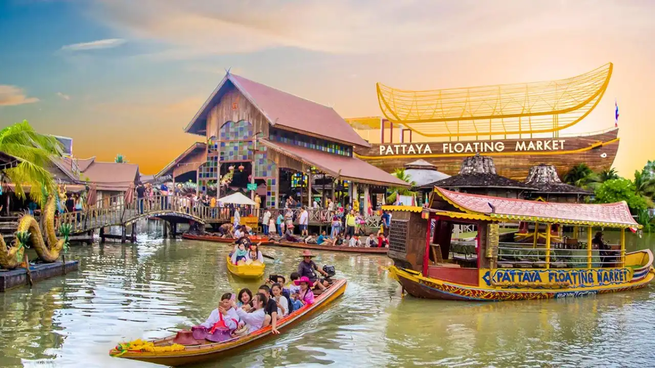 Pattaya Floating Market