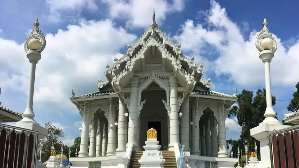 Wat Kaew Korawaram, Krabi Thailand