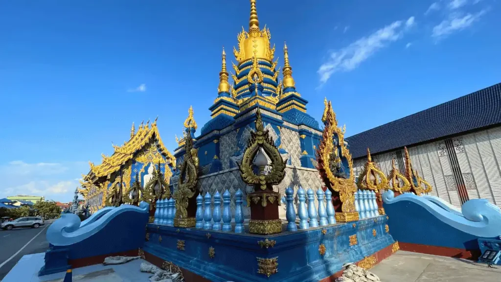 Wat Rong Seur Ten, also known as the Blue Temple, is a Buddhist temple in Chiang Rai, Thailand
