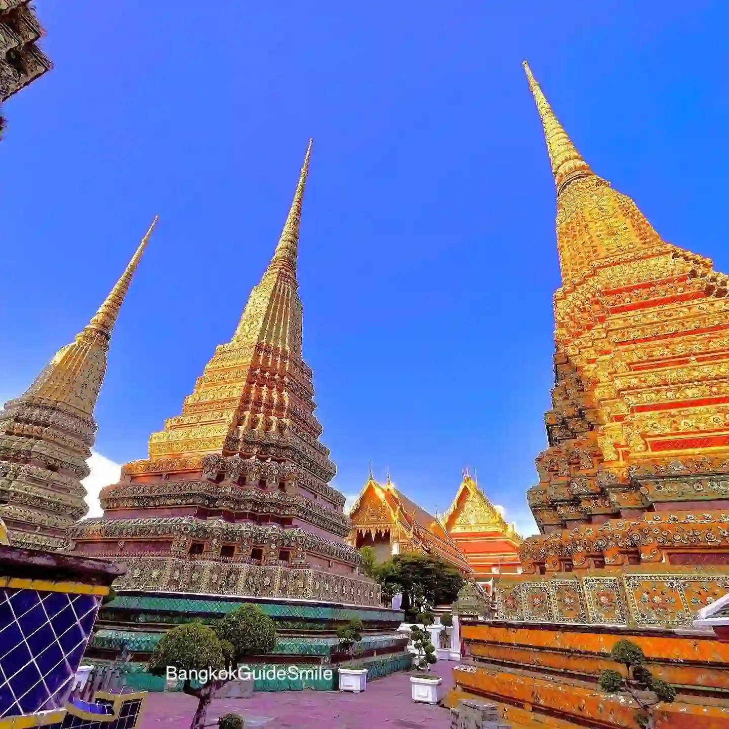 wat pho temple in bangkok thailand