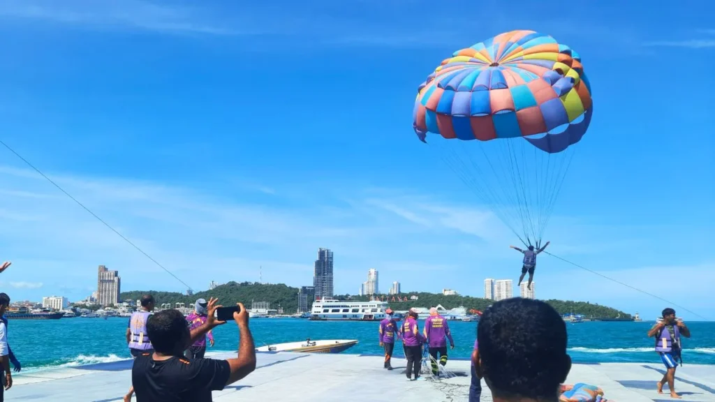Aquatic Parasailing Point in Pattaya