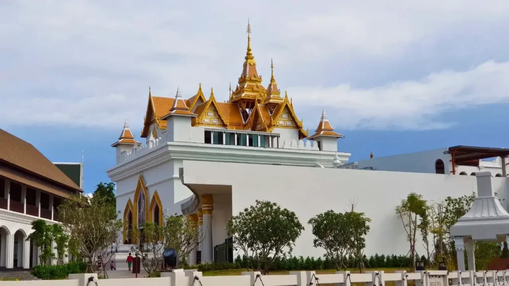 Legend Siam Pattaya