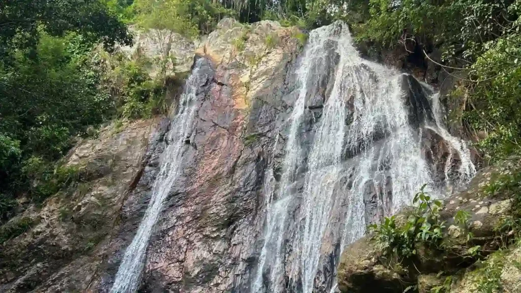 Na Muang Waterfall in Koh Samui