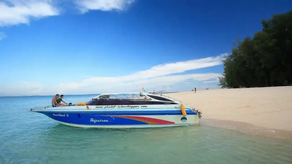 Island hopping cruise