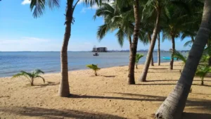 Krathing Lai Beach