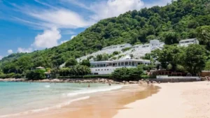 Nai Harn Beach