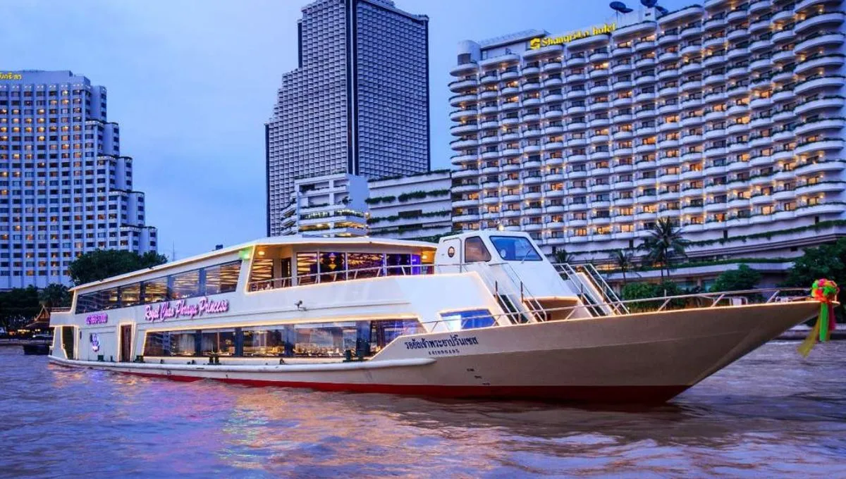 Chao Phraya River Dinner Cruise