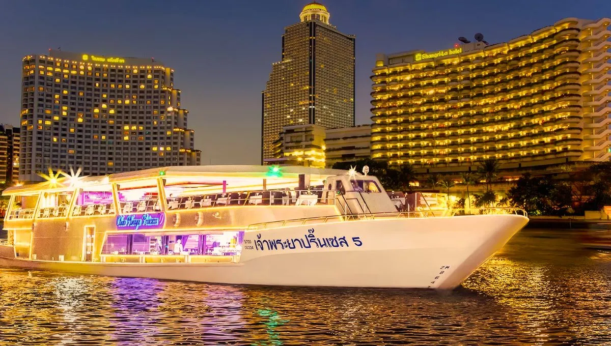 Dinner Cruise on the Chao Phraya River