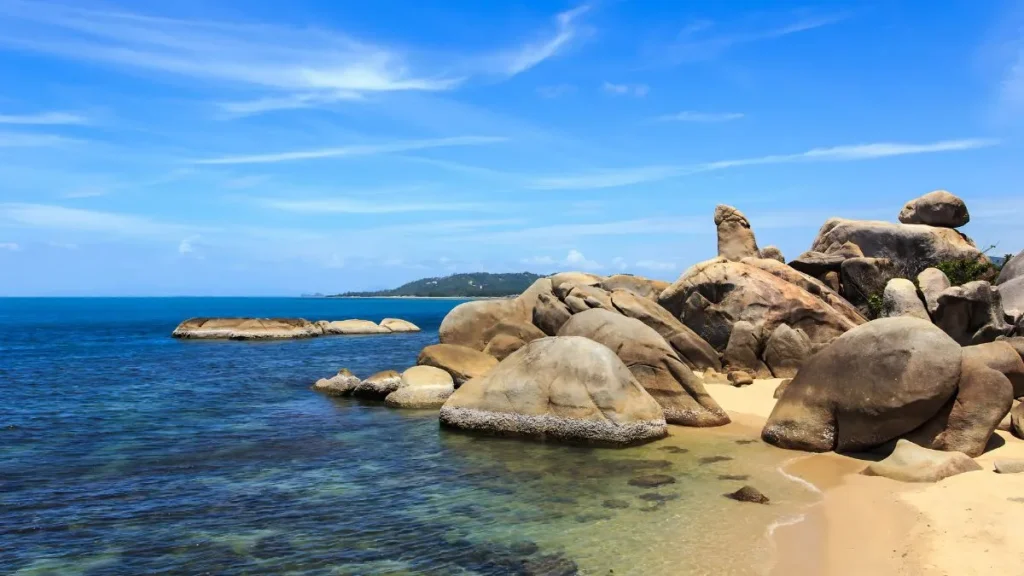 Hin Ta and Hin Yai Rocks