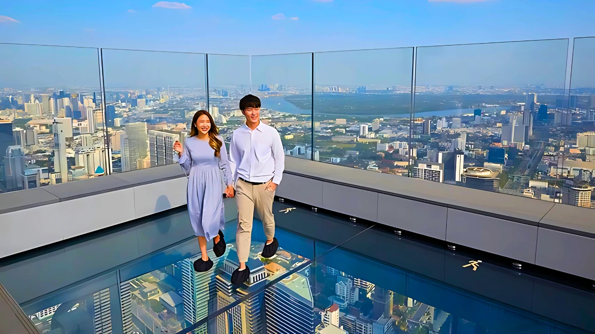  MahaNakhon Observatory – Skywalking