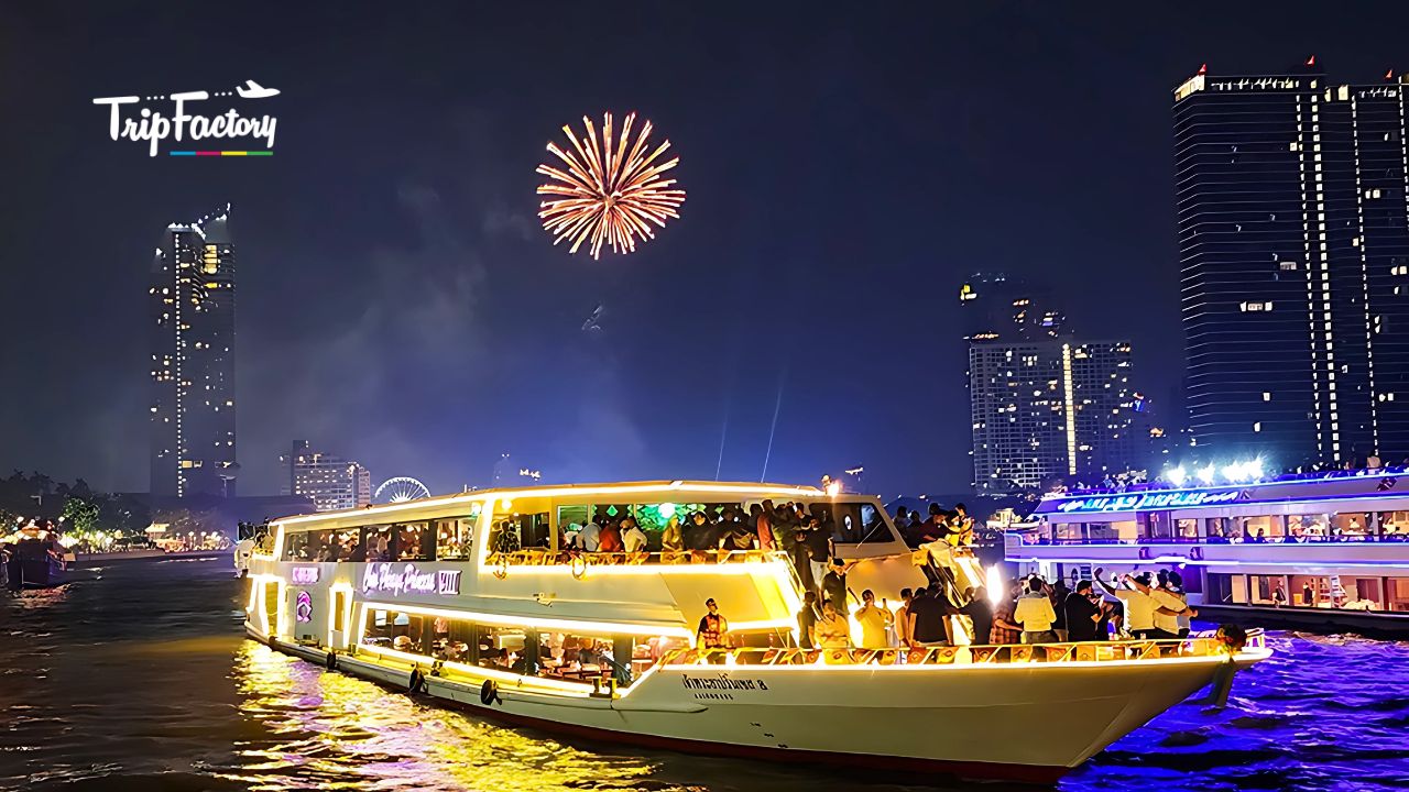 Chao Phraya River Dinner Cruise