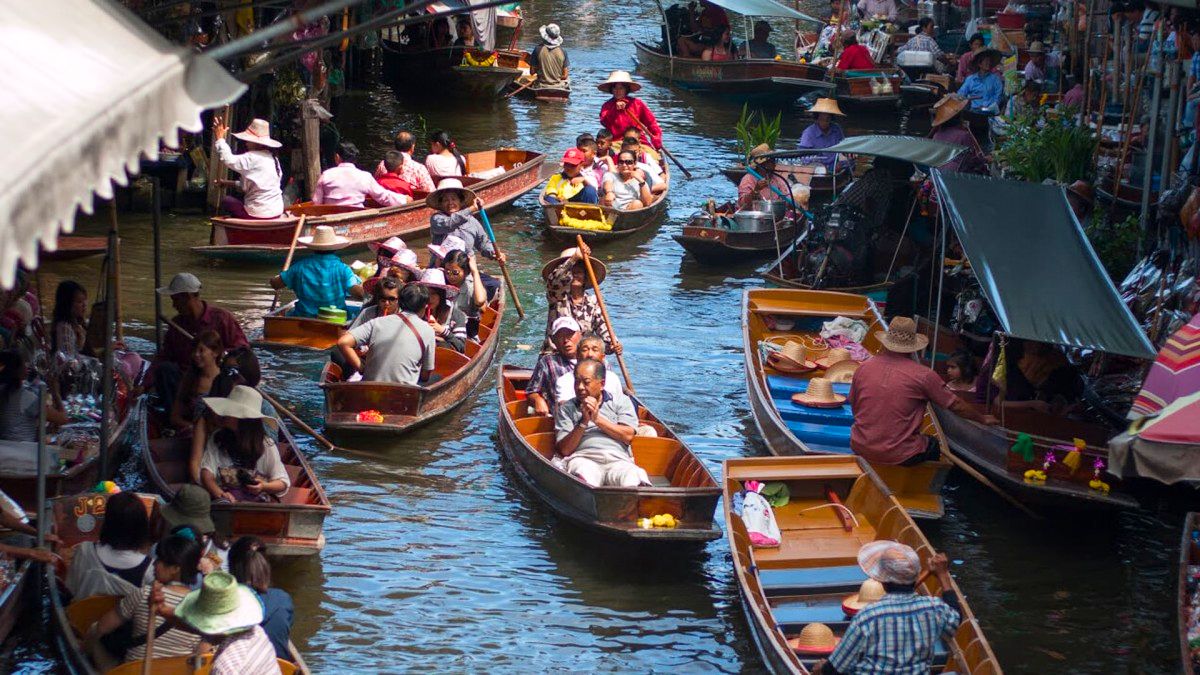 Damnoen Saduak Floating Market (A Market on Water)