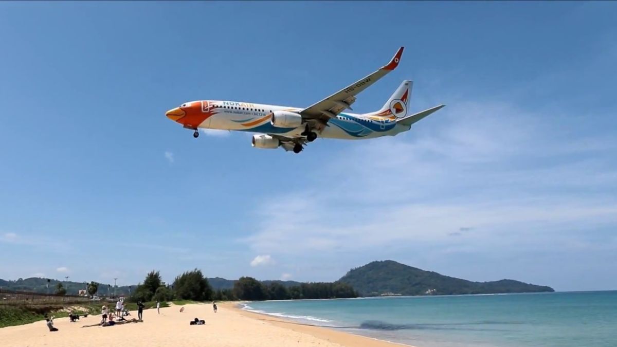 Flying from Bangkok to Phuket or Krabi