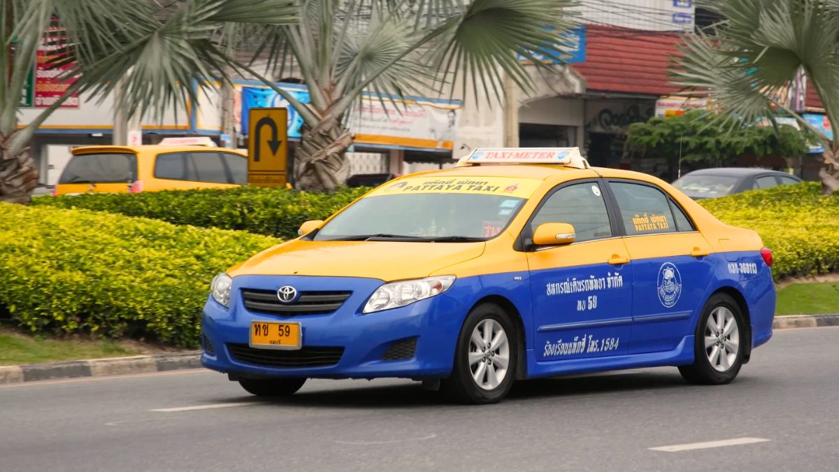 From Bangkok to Pattaya by Taxi