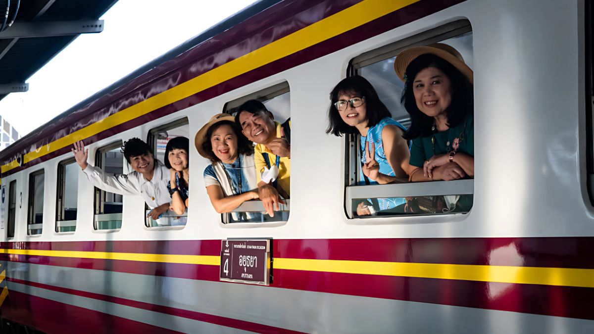 Reach Ayutthaya By Train