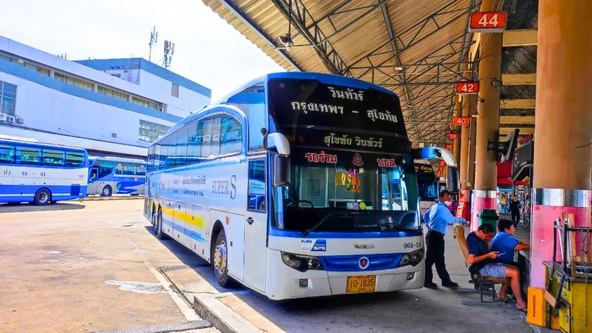 Reach Sukhothai by Bus