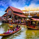 Shop and Dine at Pattaya Floating Market