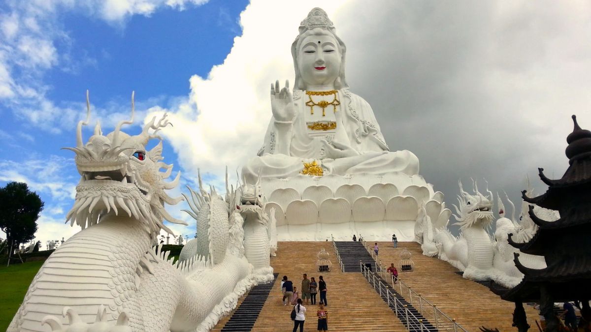 Wat Huay Pla Kang