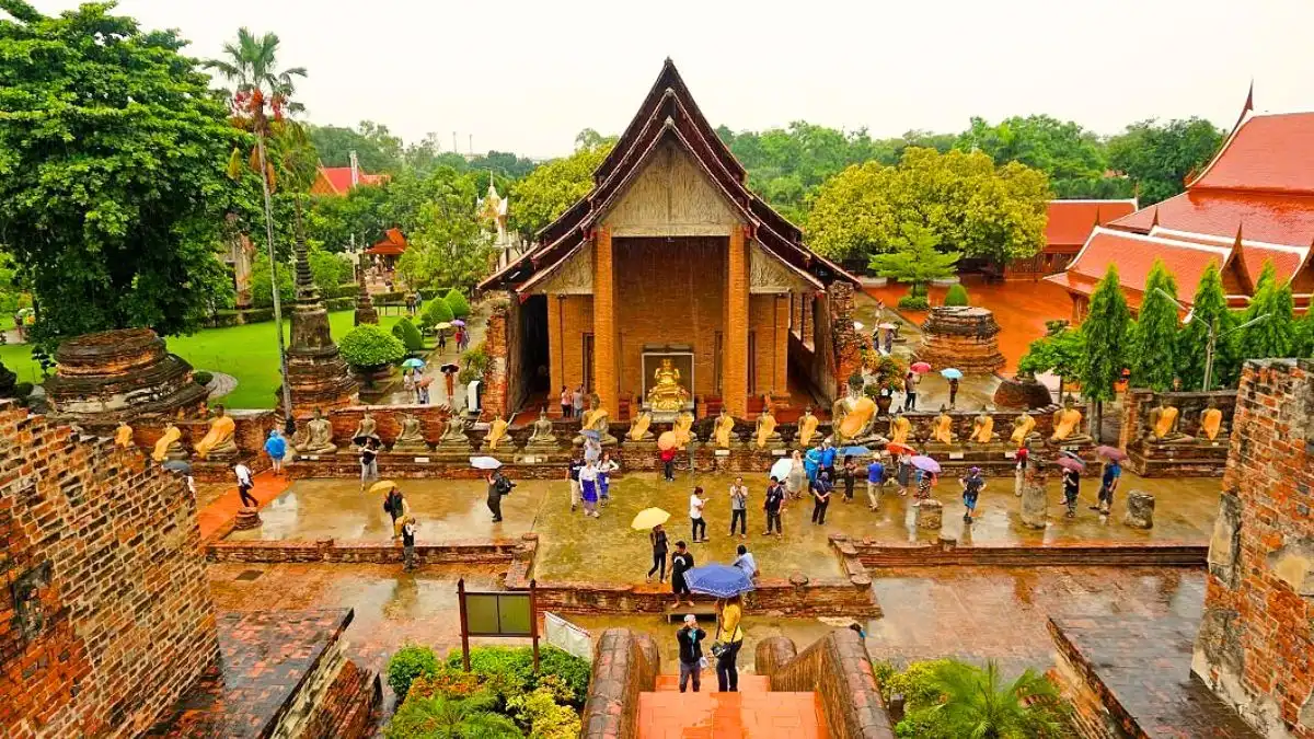 Wat Yai Chai Mongkhon