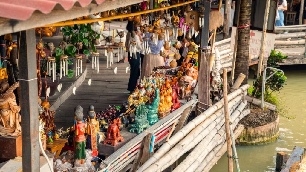 Shopping Tips for Pattaya Floating Market